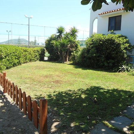 Evi Apartments And Studios Theológos Exterior foto