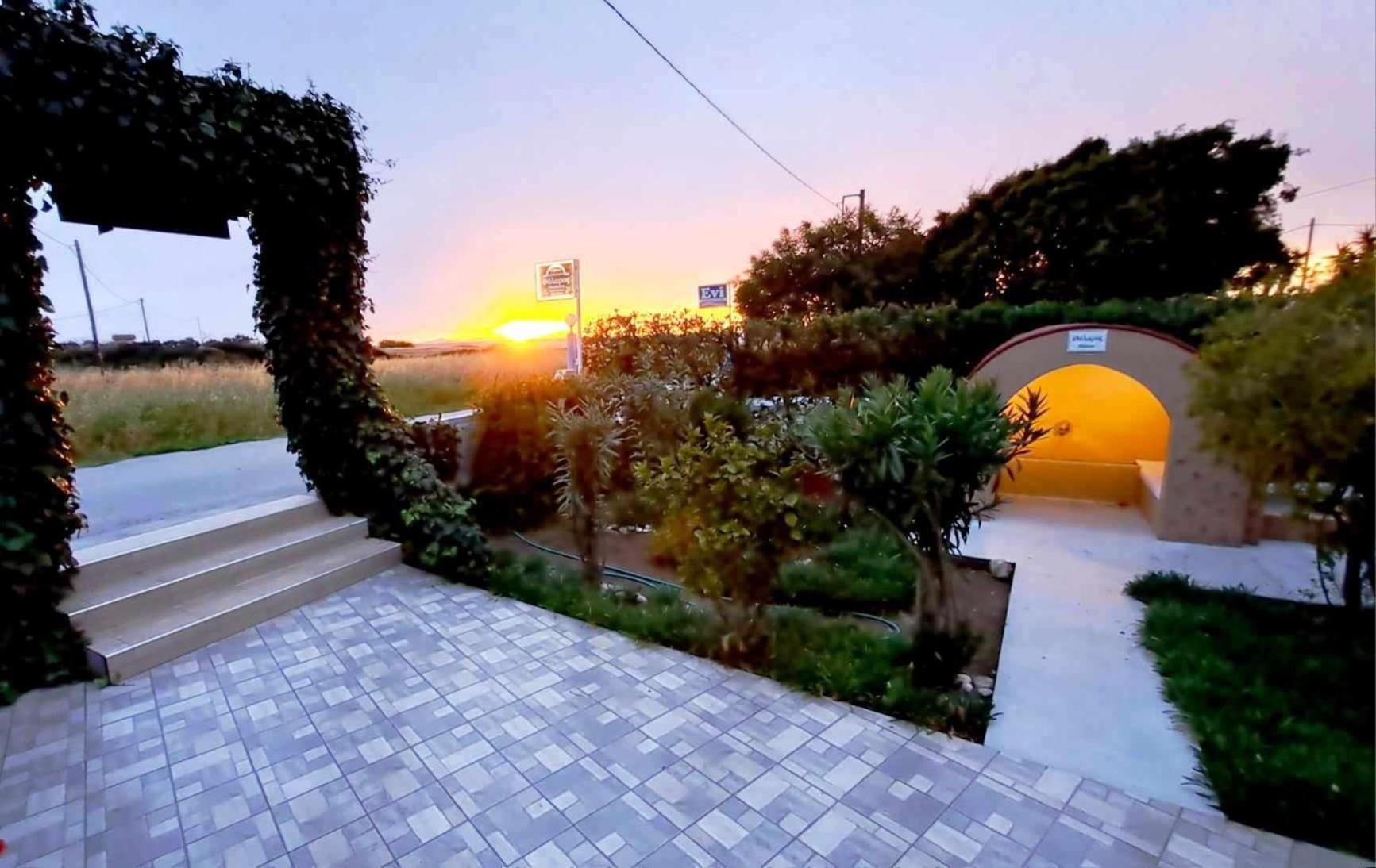 Evi Apartments And Studios Theológos Exterior foto