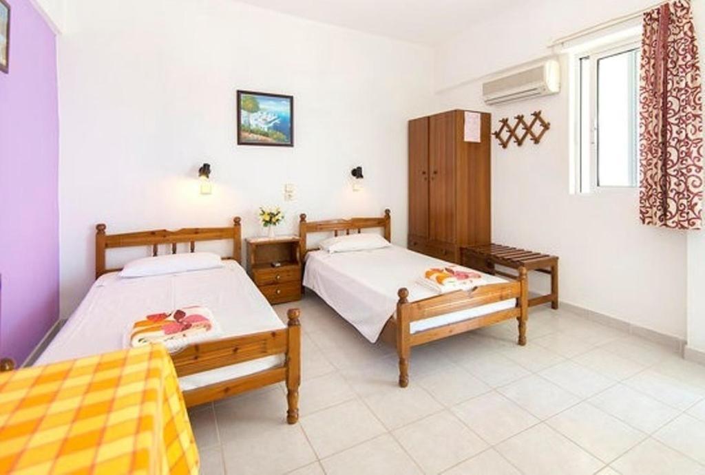 Evi Apartments And Studios Theológos Habitación foto